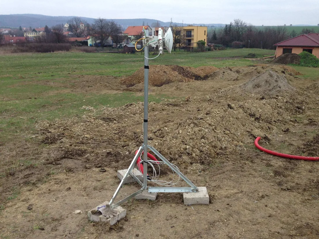 Antény lokální bezdrátové sítě z Ondřejových začátků s připojováním domácností