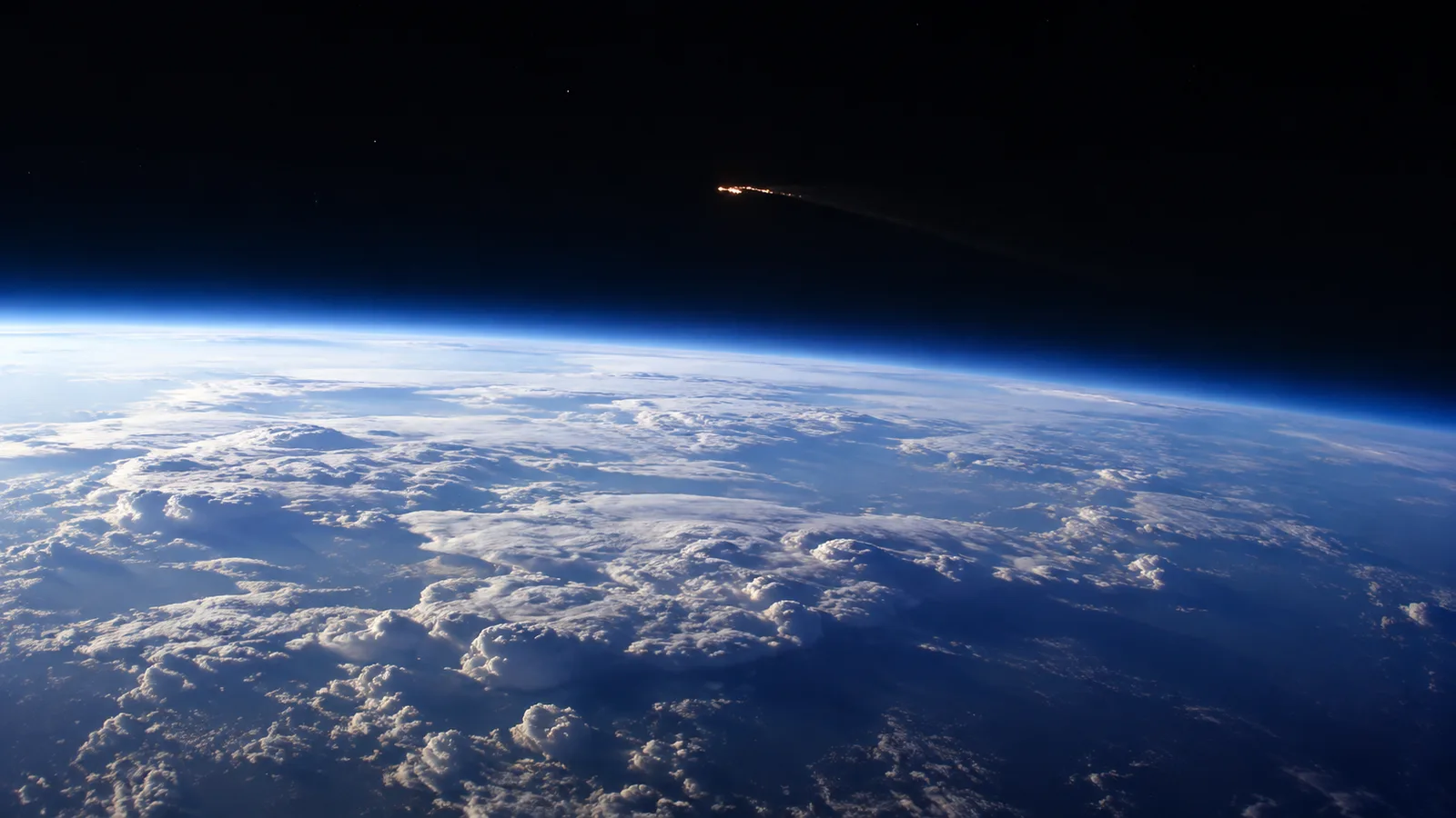 Jak Starlink řeší návrat družic do atmosféry